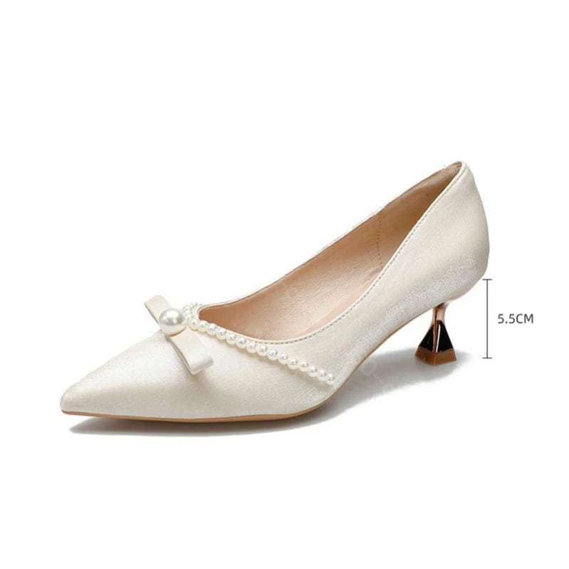 500円OFFクーポン ドレスシューズ 結婚式パンプス ポインテッドトゥ パーティ 靴 5.5センチヒール パール サテンパンプス ピンヒール リボン 可愛い おしゃれ 痛くない ハイヒール 美脚魅せ 500円OFFクーポン ドレスシューズ 結婚式パンプス ポインテッドトゥ パーティ 靴 5.5センチヒール パール サテンパンプス ピンヒール リボン 可愛い おしゃれ 痛くない ハイヒール 美脚魅せ