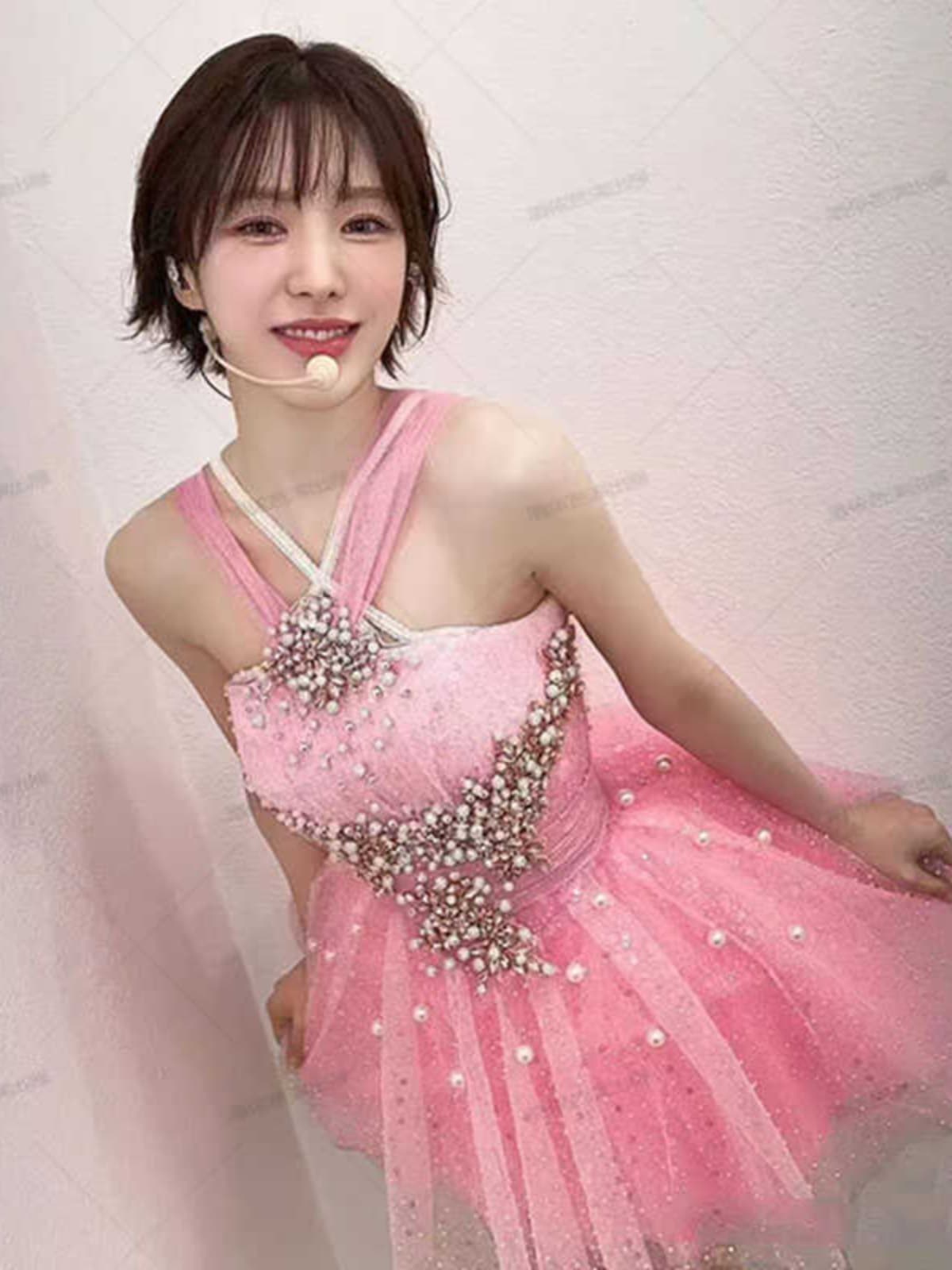 RedvelvetbaeJoo-hyunパフォーマンスコスチュームピンクkpopパフォーマンスコスチュームジャズダンス RedvelvetbaeJoo-hyunパフォーマンスコスチュームピンクkpopパフォーマンスコスチュームジャズダンス