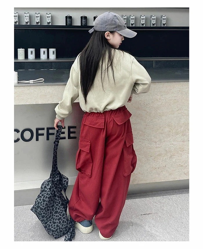 セットアップ キッズ 2点セット 春服 運動着 ジャージ 女の子 スポーツウェア 上下セット 新作 長袖 クルーカラー 英字 プリント ミリタリーパンツ ポケット