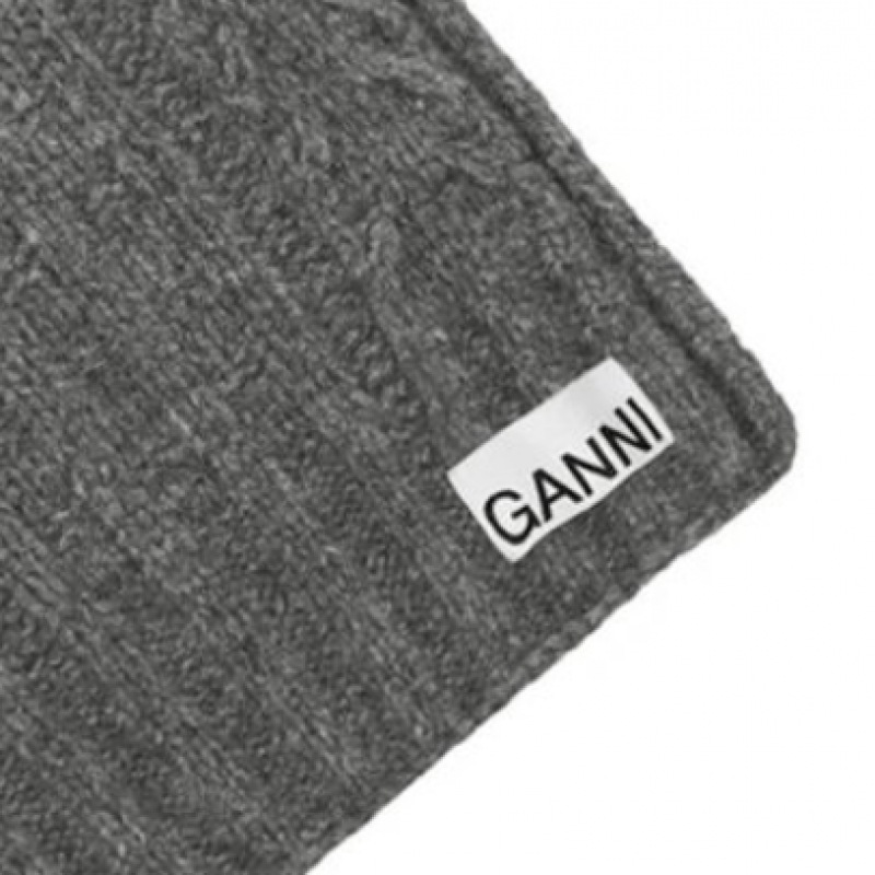 GANI 23FW ロゴパッチケーブルウールマフラーグレー A5364 523 GANI 23FW ロゴパッチケーブルウールマフラーグレー A5364 523