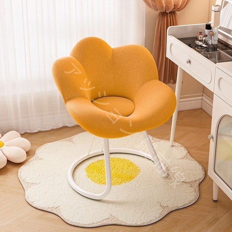 【10点セット】Qoo10最安値挑戦化粧家の背もたれの女の子の寝室ドレッサースツール軽いチェアクリームのシンプルなネイルの花びらです 【10点セット】Qoo10最安値挑戦化粧家の背もたれの女の子の寝室ドレッサースツール軽いチェアクリームのシンプルなネイルの花びらです