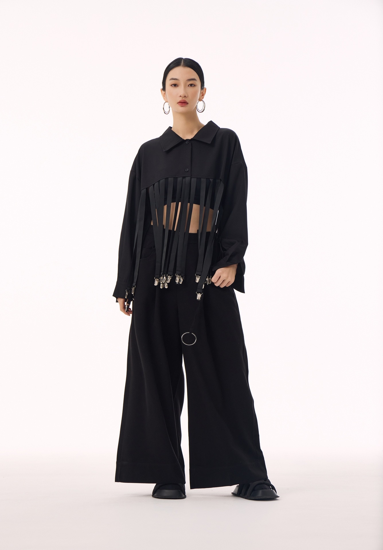 【J.Fashion】 フリンジ シャツ メタルボタン飾り おしゃれ レディース ブラウス 関連商品購入可能 メガ割