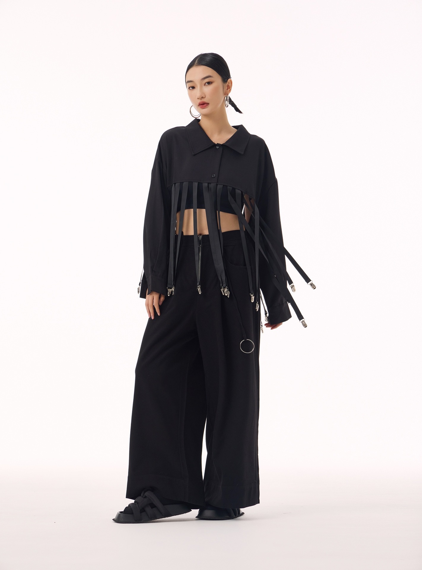 【J.Fashion】 フリンジ シャツ メタルボタン飾り おしゃれ レディース ブラウス 関連商品購入可能 メガ割