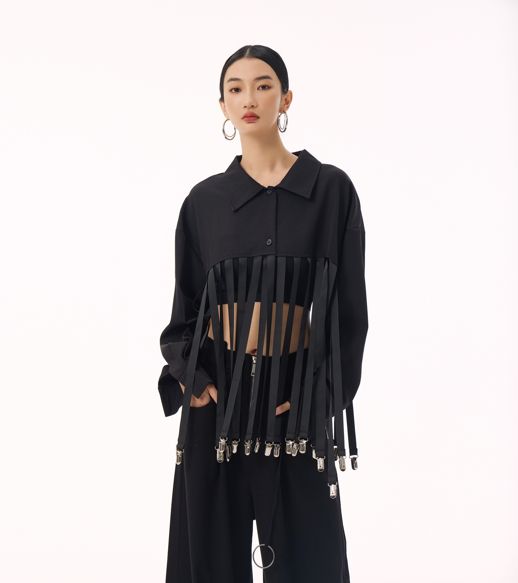 【J.Fashion】 フリンジ シャツ メタルボタン飾り おしゃれ レディース ブラウス 関連商品購入可能 メガ割