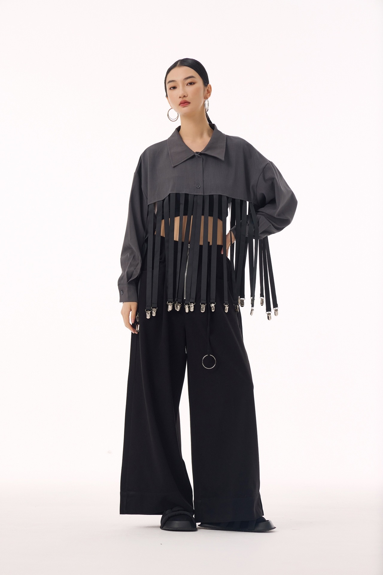 【J.Fashion】 フリンジ シャツ メタルボタン飾り おしゃれ レディース ブラウス 関連商品購入可能 メガ割