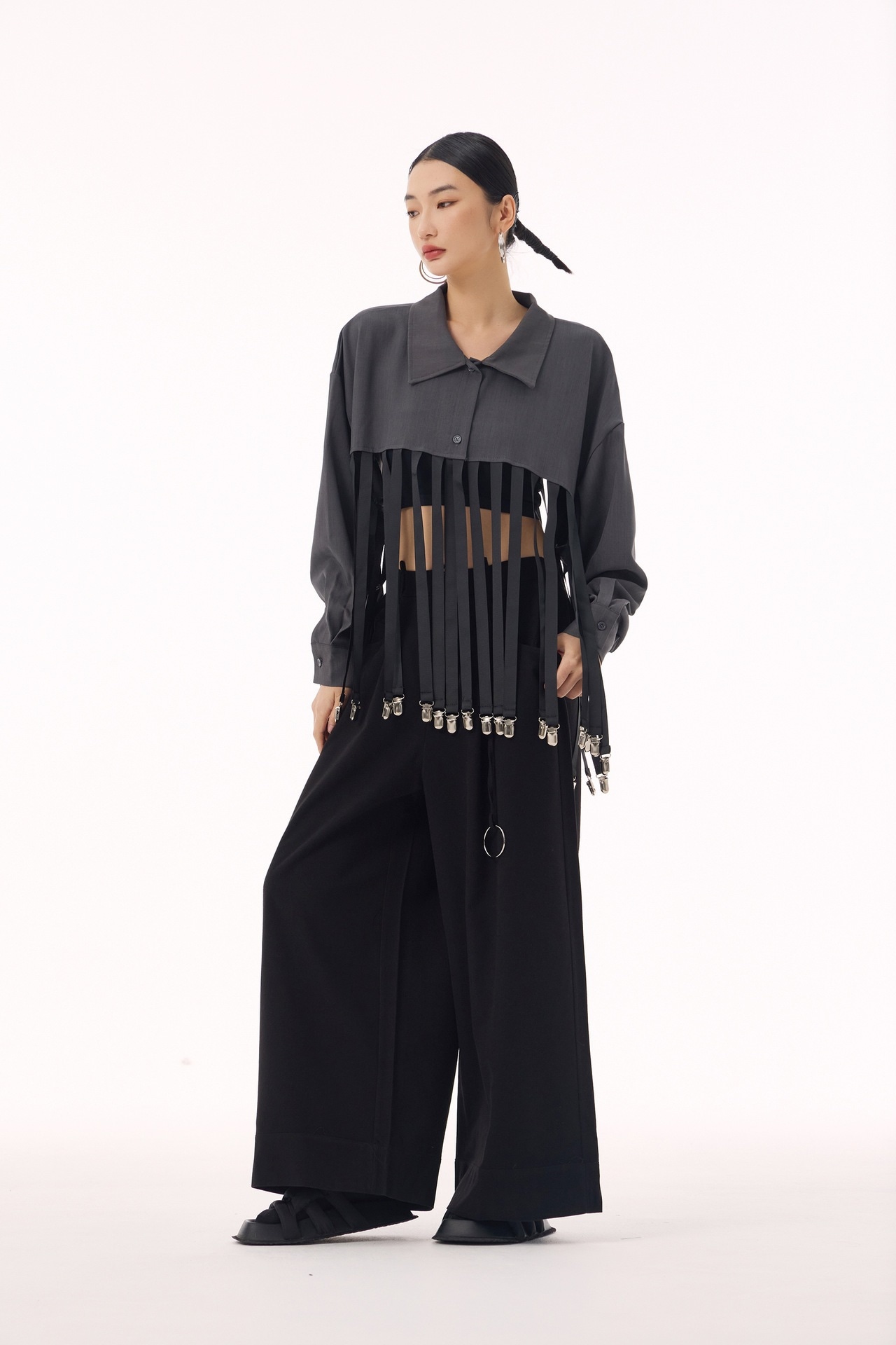 【J.Fashion】 フリンジ シャツ メタルボタン飾り おしゃれ レディース ブラウス 関連商品購入可能 メガ割