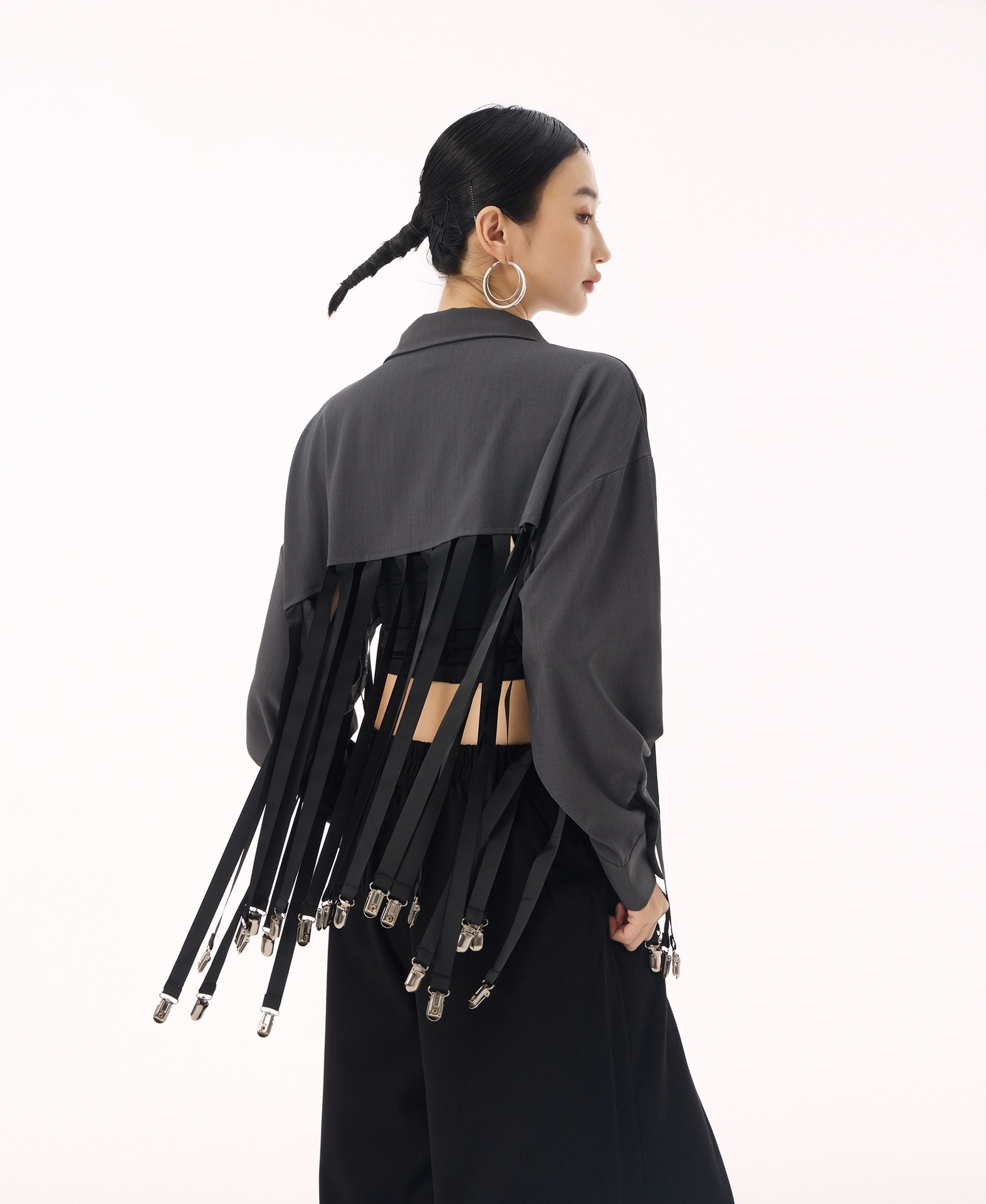 【J.Fashion】 フリンジ シャツ メタルボタン飾り おしゃれ レディース ブラウス 関連商品購入可能 メガ割