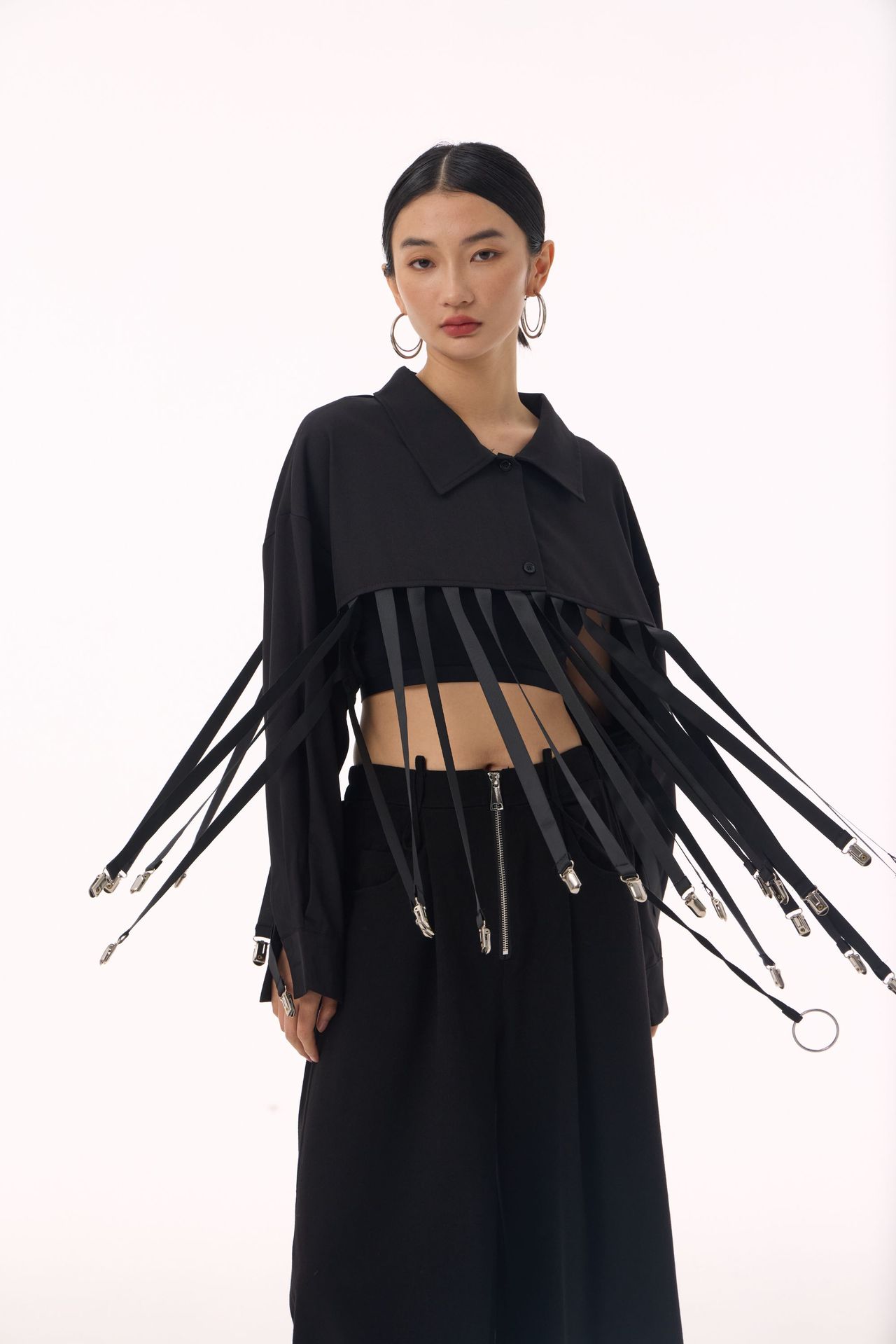 【J.Fashion】 フリンジ シャツ メタルボタン飾り おしゃれ レディース ブラウス 関連商品購入可能 メガ割