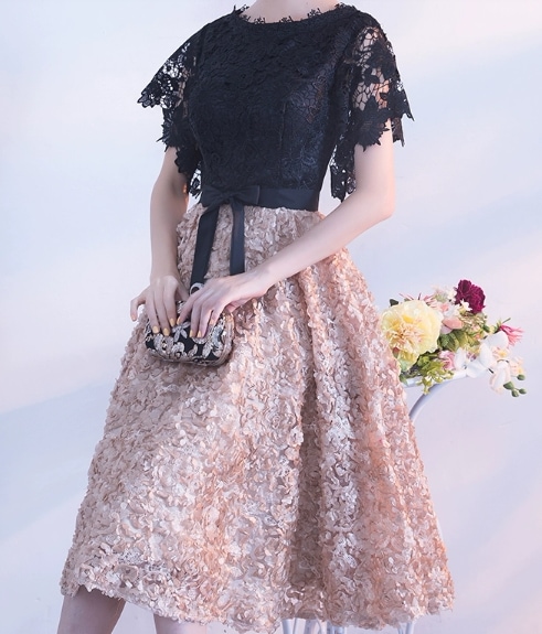 ドレス イブニングドレス ウェディング パーティー 結婚式 二次会 披露宴 演奏会 発表会 ステージ 舞台 演劇 膝丈 半袖 ラウンドネック Aライン レース 刺繍 ウエストリボン 切り替えデザイン ドレス イブニングドレス ウェディング パーティー 結婚式 二次会 披露宴 演奏会 発表会 ステージ 舞台 演劇 膝丈 半袖 ラウンドネック Aライン レース 刺繍 ウエストリボン 切り替えデザイン