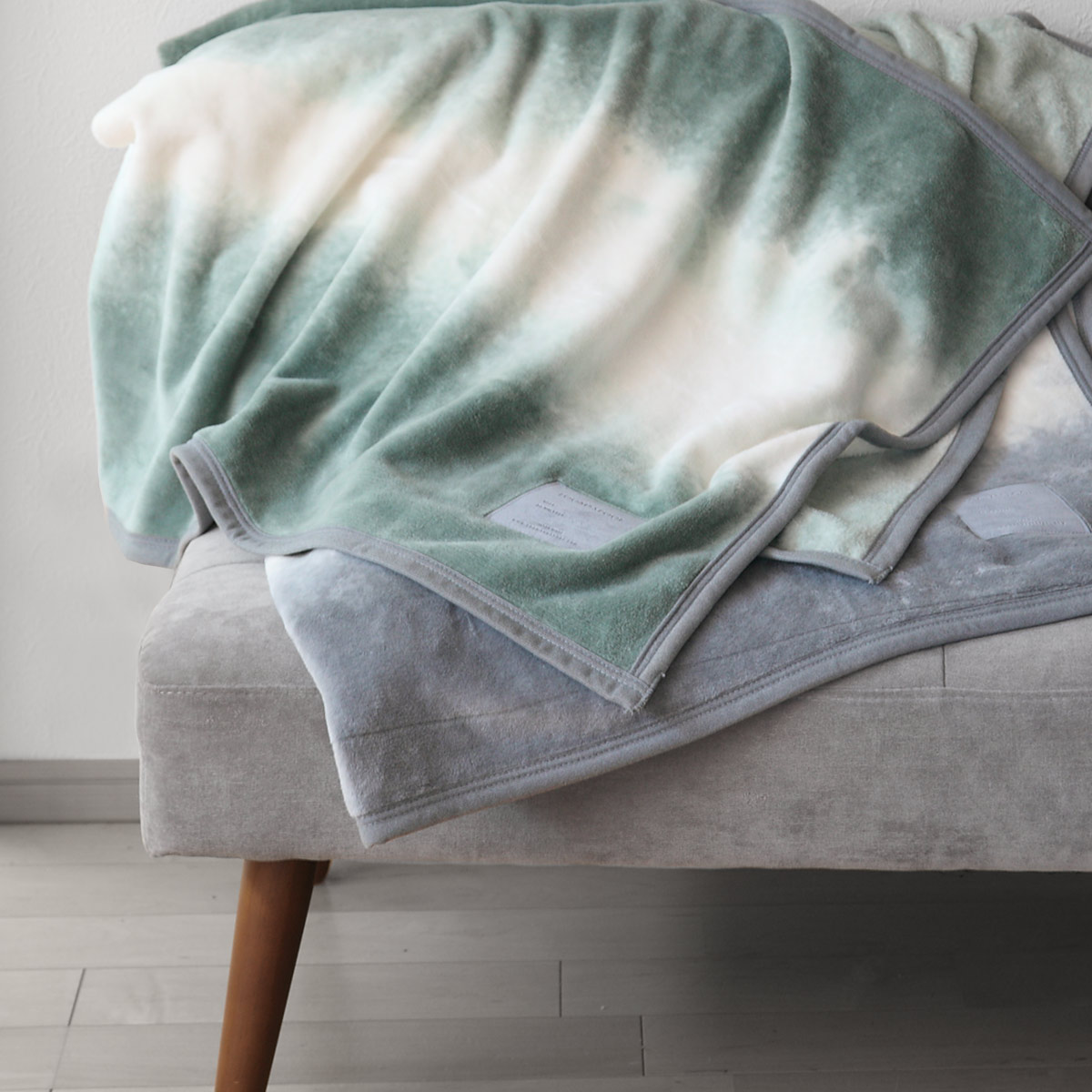 毛布 LOOM&SPOOL ブランケット FOL 日本製 綿100% ひざ掛け 綿毛布 90x70cm ニューマイヤー 掛け毛布 柔らか 寝具 ふんわり 抗菌 防臭加工 あったか 肌触り 毛布 LOOM&SPOOL ブランケット FOL 日本製 綿100% ひざ掛け 綿毛布 90x70cm ニューマイヤー 掛け毛布 柔らか 寝具 ふんわり 抗菌 防臭加工 あったか 肌触り