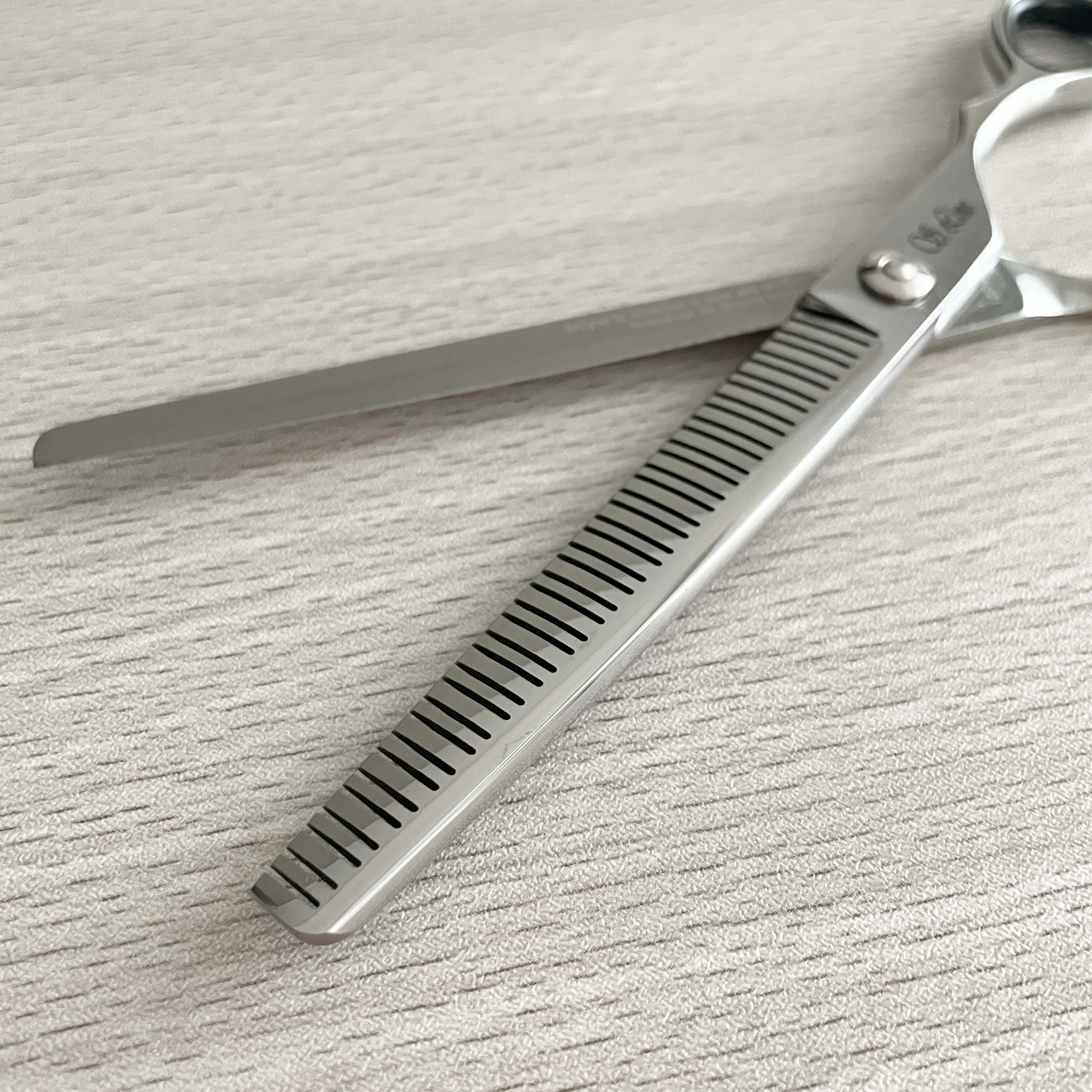 [DT] マジックセニングハサミ 愛犬美容 ブレンディング 整い 直毛 マルチ マルチーズ シーズー セニングハサミ スキバサミ セニングシザー