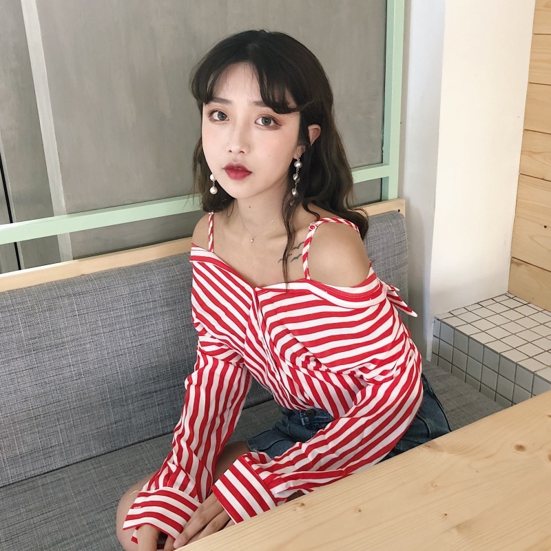 2276.オフショルダーストライプスキッパーシャツ(レッド) 2019 春夏 新作 大人 かわいい カジュアル OL 20代 30代 デート服 女子会 2276.オフショルダーストライプスキッパーシャツ(レッド) 2019 春夏 新作 大人 かわいい カジュアル OL 20代 30代 デート服 女子会