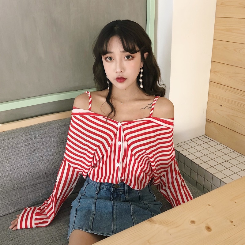 2276.オフショルダーストライプスキッパーシャツ(レッド) 2019 春夏 新作 大人 かわいい カジュアル OL 20代 30代 デート服 女子会 2276.オフショルダーストライプスキッパーシャツ(レッド) 2019 春夏 新作 大人 かわいい カジュアル OL 20代 30代 デート服 女子会