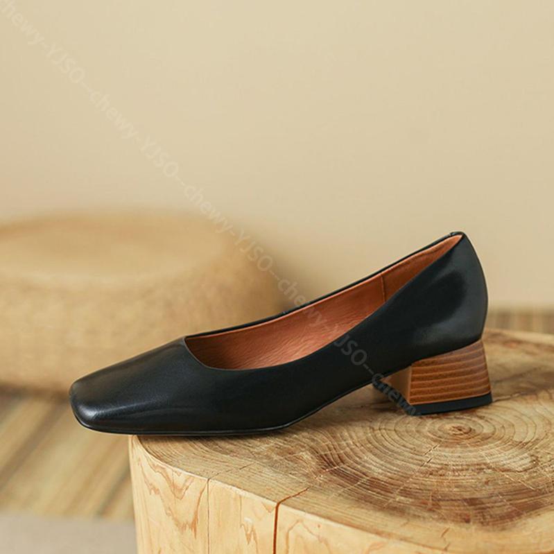 1000円OFFクーポン パンプス 痛くない 歩きやすい 走れる スクエアトゥ 3.5cmヒール ローヒール 太めヒール 脱げない 柔らかい 入学式 卒業式 通勤 オフィス ビジネス パーティー 小さ 1000円OFFクーポン パンプス 痛くない 歩きやすい 走れる スクエアトゥ 3.5cmヒール ローヒール 太めヒール 脱げない 柔らかい 入学式 卒業式 通勤 オフィス ビジネス パーティー 小さ