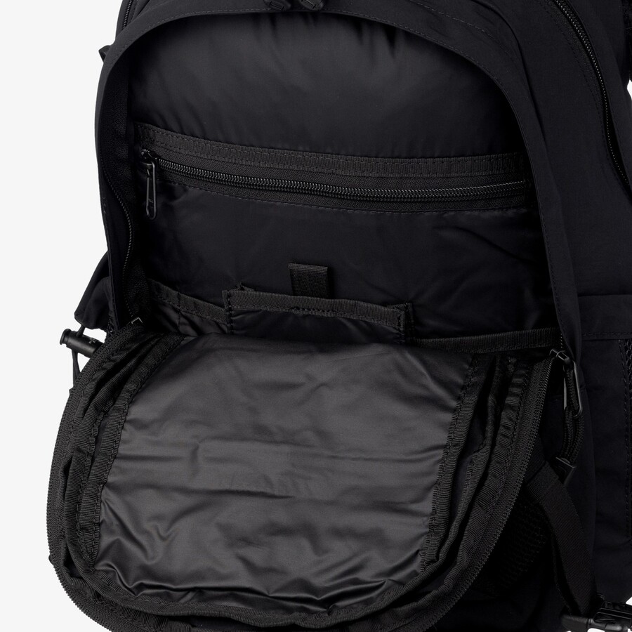 レコン M NM2DR07 メンズ レディース おしゃれ 人気 小さめ 軽量 デイリー リュック 通勤 通学 18L 多収納 レコン M NM2DR07 メンズ レディース おしゃれ 人気 小さめ 軽量 デイリー リュック 通勤 通学 18L 多収納