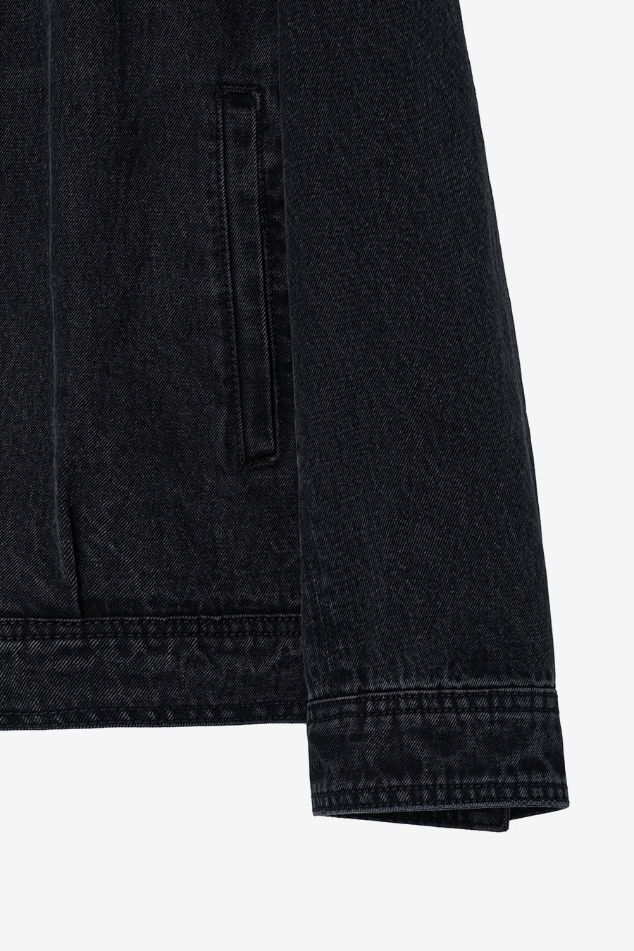 【INSILENCE】 OVERSIZED TRUECKER JACKET : WASHED BLACK