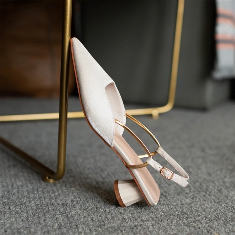フェミニンなシルエット通勤する 2021 春 夏 フレンチスタイル エレガント 百掛け ローヒール 包頭 サンダル 太いヒール シングルシューズ 女性らしい 気質 オシャレ 歩きやすい フェミニンなシルエット通勤する 2021 春 夏 フレンチスタイル エレガント 百掛け ローヒール 包頭 サンダル 太いヒール シングルシューズ 女性らしい 気質 オシャレ 歩きやすい