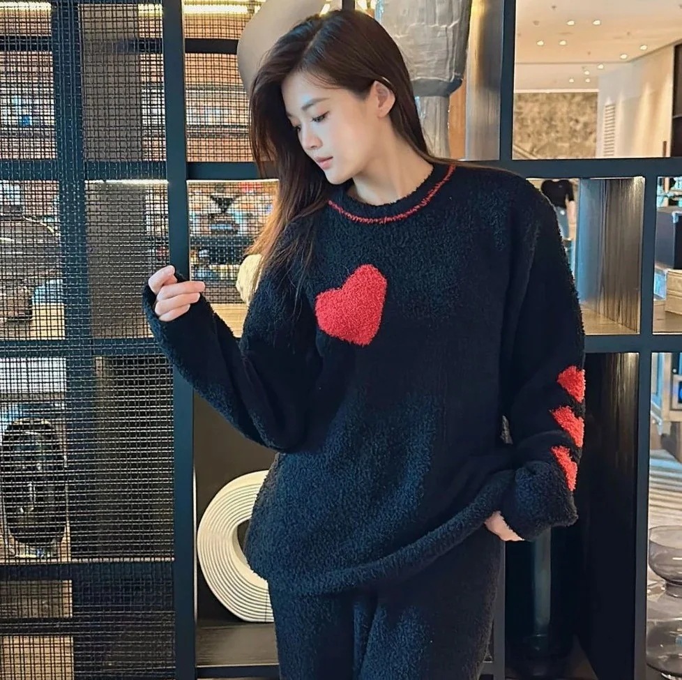 【新品入荷】フリース 女子会 ホームウェア 部屋着 寝巻き モコモコ もこもこ ウェア お洒落 おしゃれ パジャマ ナイトウェア レディース オルチャン レッド韓国 赤 ブラック 黒 ハートフリースパ