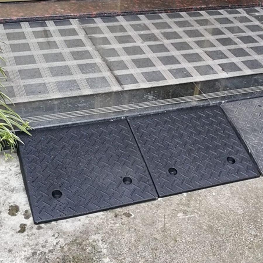 段差プレート カースロープ 10-20cm高さ 倉庫 屋外 スクーター 段差プレート 工場 駐車場 縁石 段差スロープ 滑り止め 頑丈な 車上り坂パッド 溝ゴ 段差プレート カースロープ 10-20cm高さ 倉庫 屋外 スクーター 段差プレート 工場 駐車場 縁石 段差スロープ 滑り止め 頑丈な 車上り坂パッド 溝ゴ