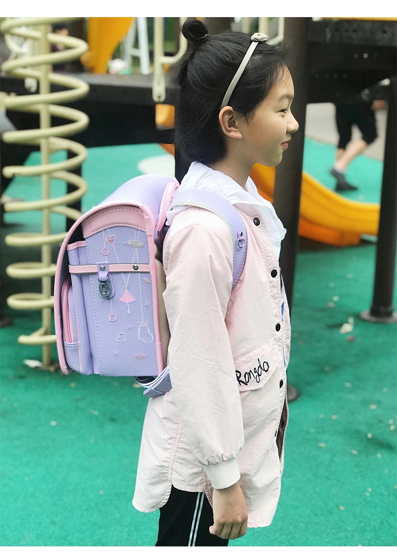 ランドセル 型落ち 大容量 軽量 通学バッグ リュック おしゃれ 多機能 男の子 女の子 かわいいデ