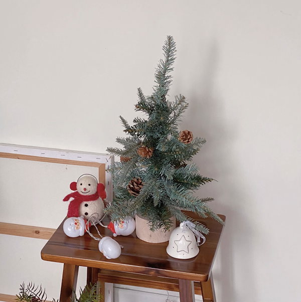 Qoo10] [韓国インテリア新商品] テーブル松ぼっ