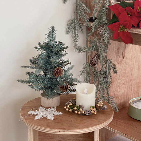 Qoo10] [韓国インテリア新商品] テーブル松ぼっ