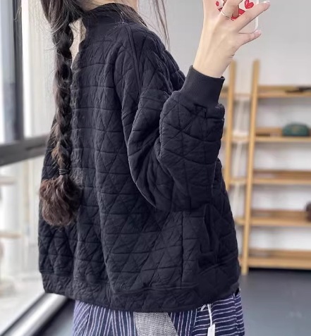 レディース ジャケット アウター 上着 キルティングジャケット ミドル丈 長袖 ドロップショルダー Vネック 襟なし ノーカラー ボタン 大人可愛い シンプル カジュアル 上品 おしゃれ レトロ レディース ジャケット アウター 上着 キルティングジャケット ミドル丈 長袖 ドロップショルダー Vネック 襟なし ノーカラー ボタン 大人可愛い シンプル カジュアル 上品 おしゃれ レトロ