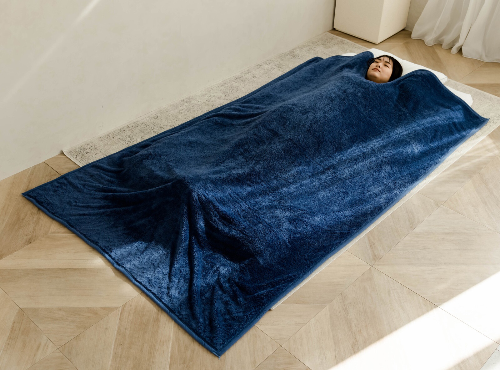 【吸湿発熱くりえりあったか毛布】くり衿毛布 吸湿発熱 毛布 シングル 冬 軽い 温かい 洗える あったか毛布 マイクロファイバー 暖かい毛布 軽量 肩 首 あった