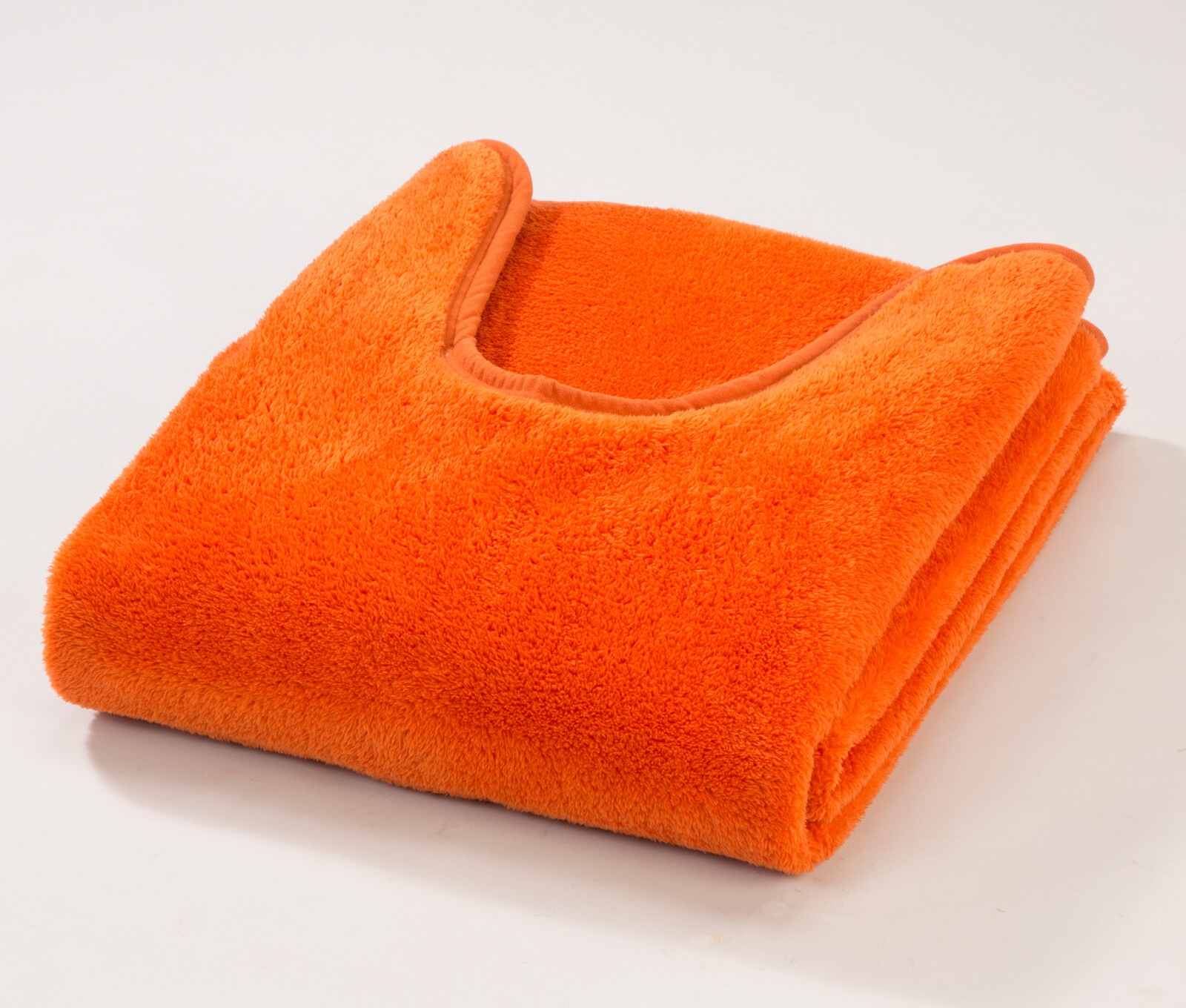 【吸湿発熱くりえりあったか毛布】くり衿毛布 吸湿発熱 毛布 シングル 冬 軽い 温かい 洗える あったか毛布 マイクロファイバー 暖かい毛布 軽量 肩 首 あった