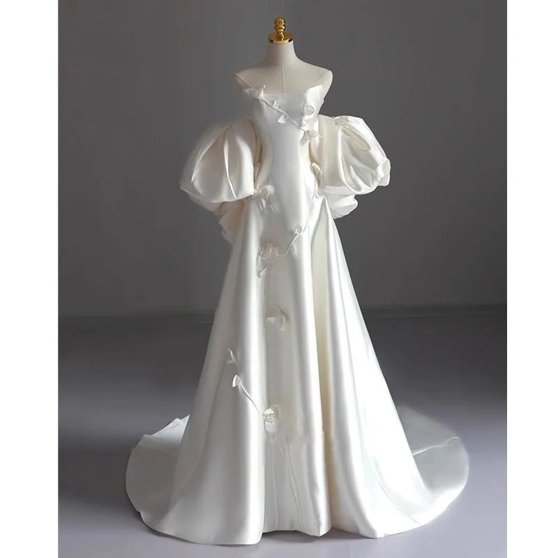 ストラップレスライトウェディングブライド2025小人のテクスチャホワイトフロアウェディングドレスドレス