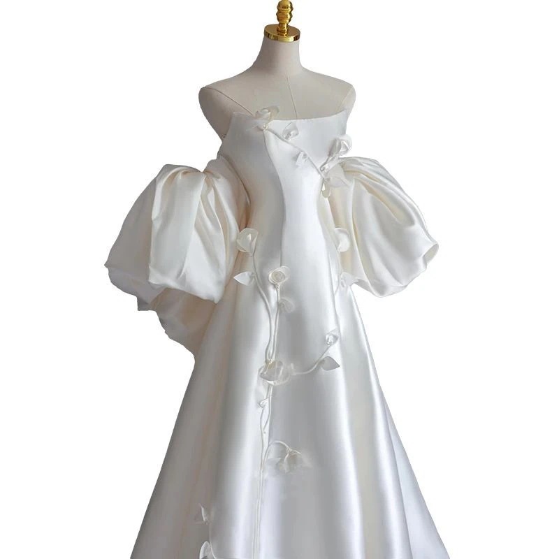 ストラップレスライトウェディングブライド2025小人のテクスチャホワイトフロアウェディングドレスドレス