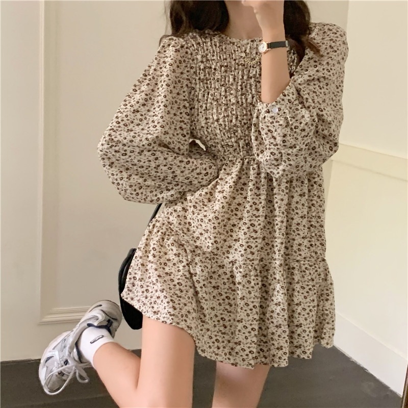 ワンピース ショート ショート丈 袖あり 長袖 ラウンドネック Aライン ハイウエスト レトロ 大人女子 こなれ感 柄 花柄 秋 個性的 ブラック ベージュ エレガント ガーリー フェミニン