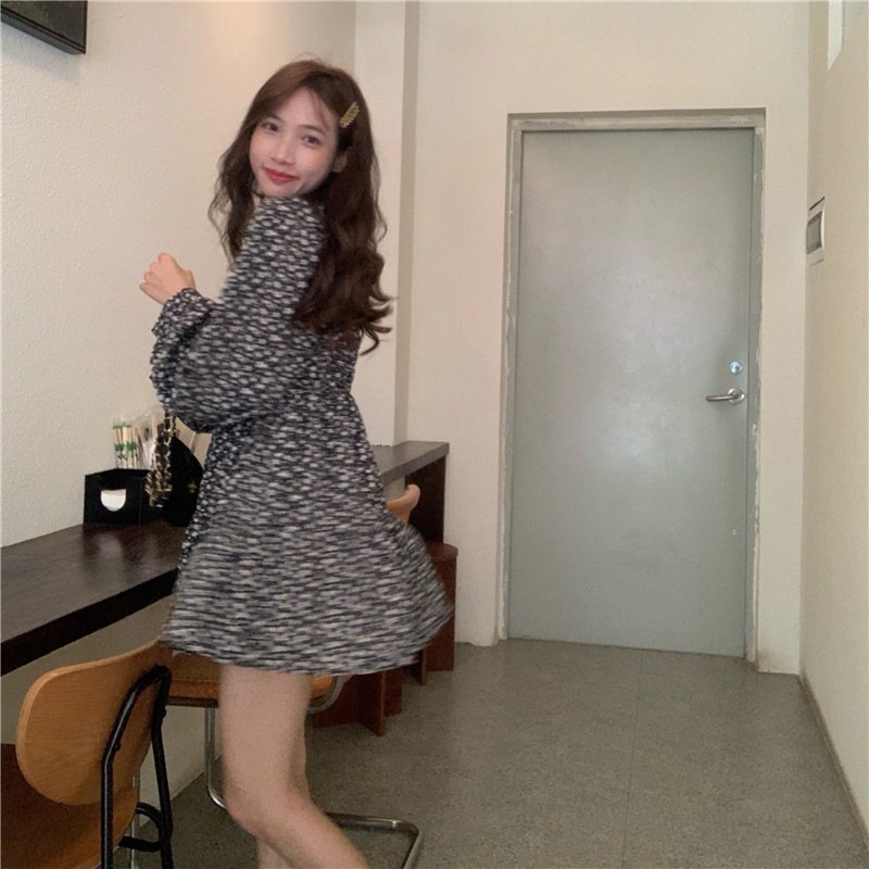 ワンピース ショート ショート丈 袖あり 長袖 ラウンドネック Aライン ハイウエスト レトロ 大人女子 こなれ感 柄 花柄 秋 個性的 ブラック ベージュ エレガント ガーリー フェミニン