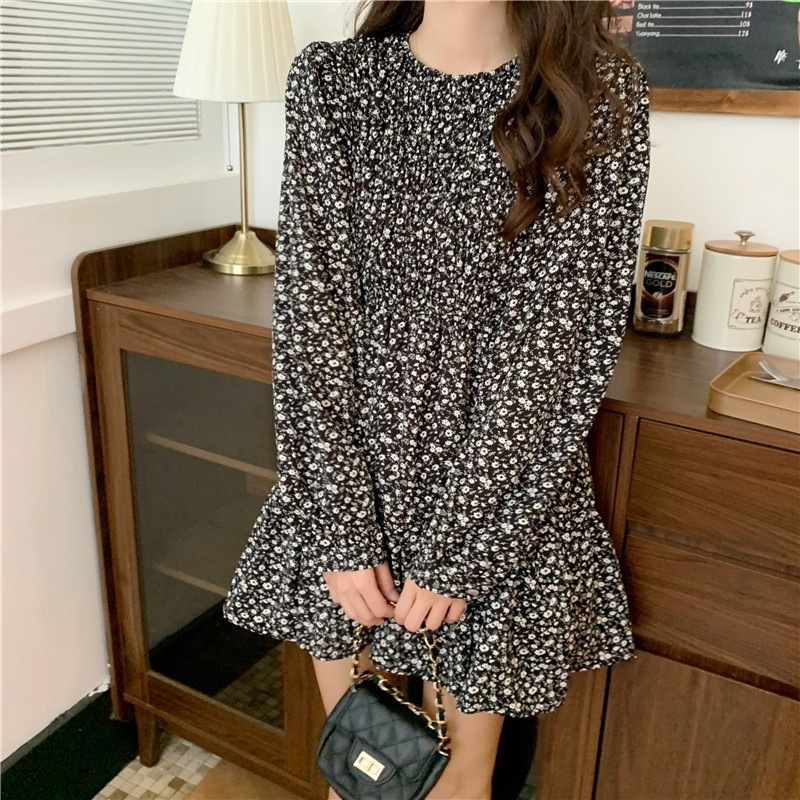 ワンピース ショート ショート丈 袖あり 長袖 ラウンドネック Aライン ハイウエスト レトロ 大人女子 こなれ感 柄 花柄 秋 個性的 ブラック ベージュ エレガント ガーリー フェミニン