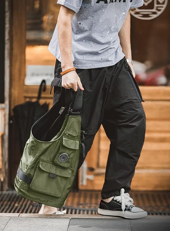 機能風 ベスト レトロ マルチポケットノースリーブ ジャケット 重ね着 前開き キャミソール 兼用ショルダーバッグ 男女兼用 ストリート系ファッション アウトドアベスト チョッキ 機能風 ベスト レトロ マルチポケットノースリーブ ジャケット 重ね着 前開き キャミソール 兼用ショルダーバッグ 男女兼用 ストリート系ファッション アウトドアベスト チョッキ