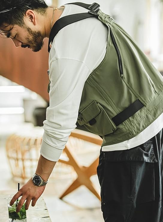 機能風 ベスト レトロ マルチポケットノースリーブ ジャケット 重ね着 前開き キャミソール 兼用ショルダーバッグ 男女兼用 ストリート系ファッション アウトドアベスト チョッキ 機能風 ベスト レトロ マルチポケットノースリーブ ジャケット 重ね着 前開き キャミソール 兼用ショルダーバッグ 男女兼用 ストリート系ファッション アウトドアベスト チョッキ