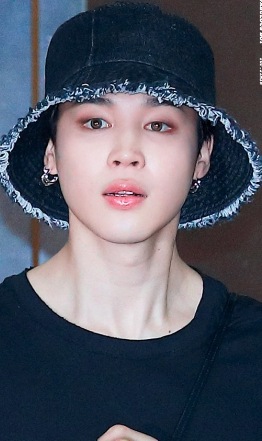JUST BTS JIMIN着用 ITZY LIA着用 フォトカード付きイベント中 Tate Earrings 一対 925Silver 人気商品 JUST BTS JIMIN着用 ITZY LIA着用 フォトカード付きイベント中 Tate Earrings 一対 925Silver 人気商品
