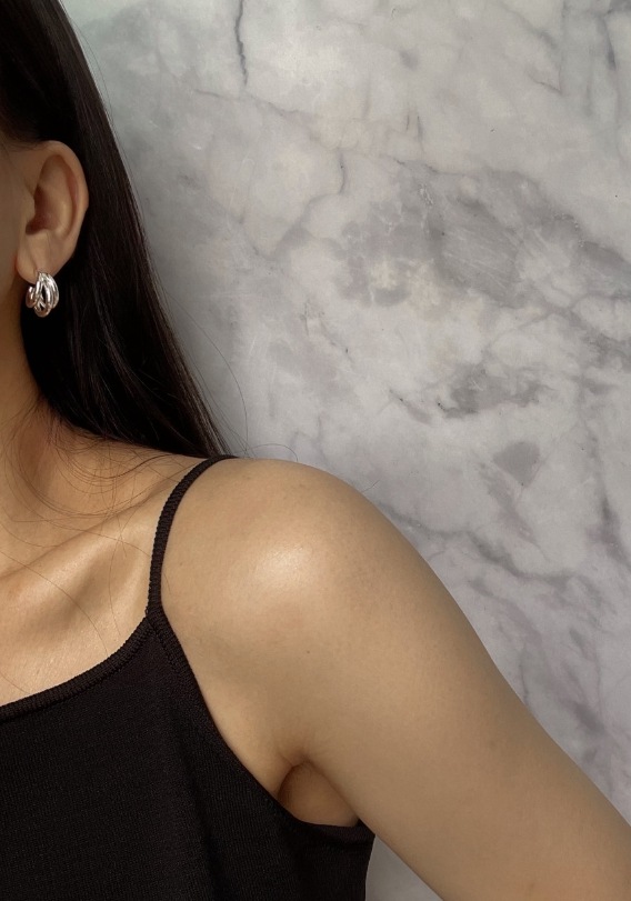 JUST BTS JIMIN着用 ITZY LIA着用 フォトカード付きイベント中 Tate Earrings 一対 925Silver 人気商品 JUST BTS JIMIN着用 ITZY LIA着用 フォトカード付きイベント中 Tate Earrings 一対 925Silver 人気商品