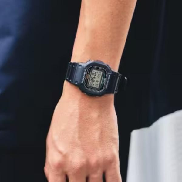 カシオ CASIO G-SHOCK DW-5600UE-1JF 腕時計 ブラック クオーツ デジタル 国内正規品