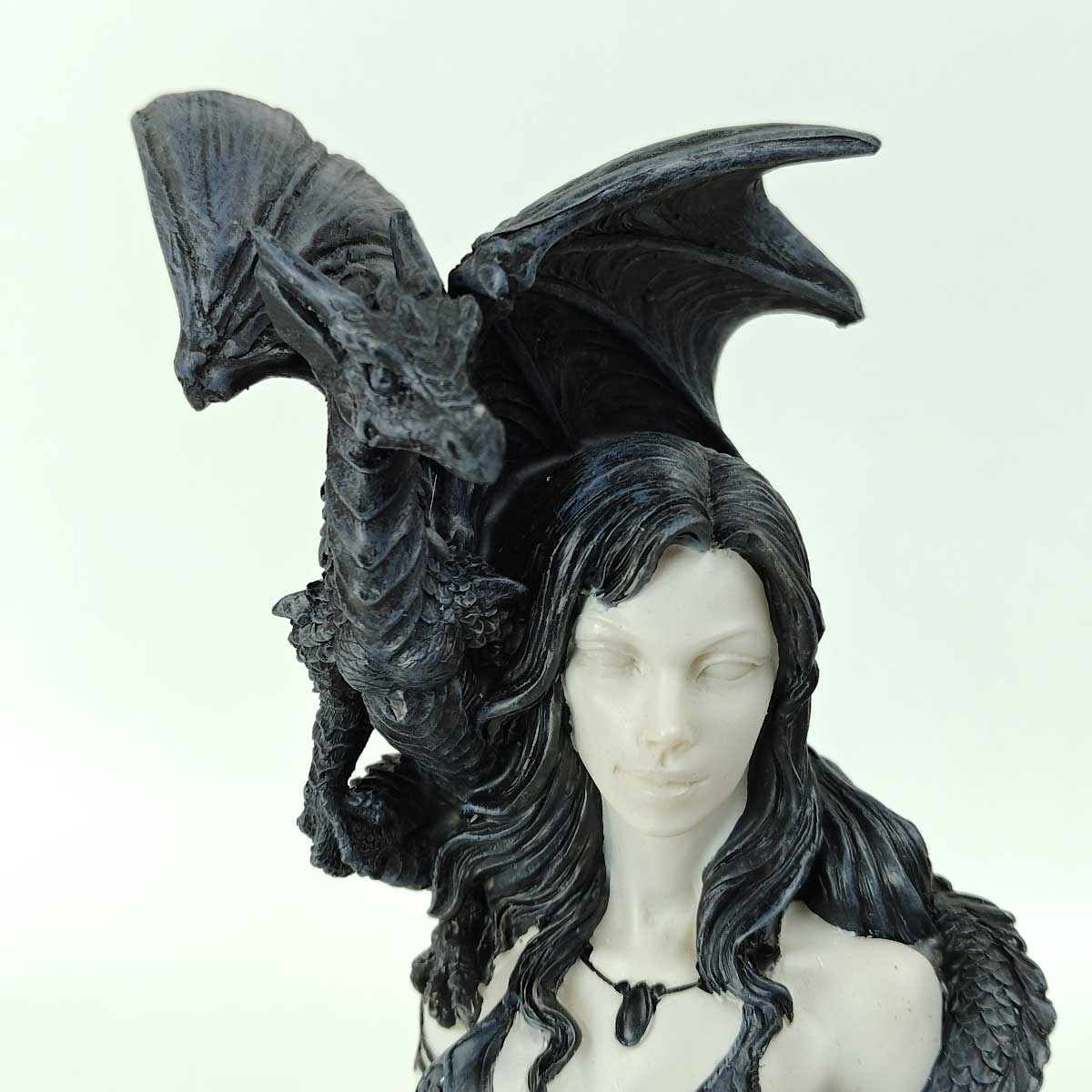 [2点セット] fairy myths-elfe mit drache schwarz-weiss 海外 フィギュア 2点セット] スタイルを変更する fairy myths-elfe mit drache