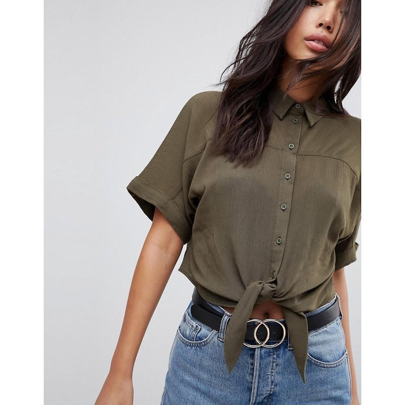 エイソス レディース トップス ブラウス・シャツ【ASOS Tie Front Shirt in Crinkle】Khaki エイソス レディース トップス ブラウス・シャツ【ASOS Tie Front Shirt in Crinkle】Khaki