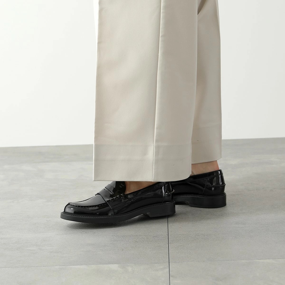 TODS トッズ ローファー XXW59C0DD40MRK レディース エナメル パテントレザー シューズ 靴 B999/NERO TODS トッズ ローファー XXW59C0DD40MRK レディース エナメル パテントレザー シューズ 靴 B999/NERO