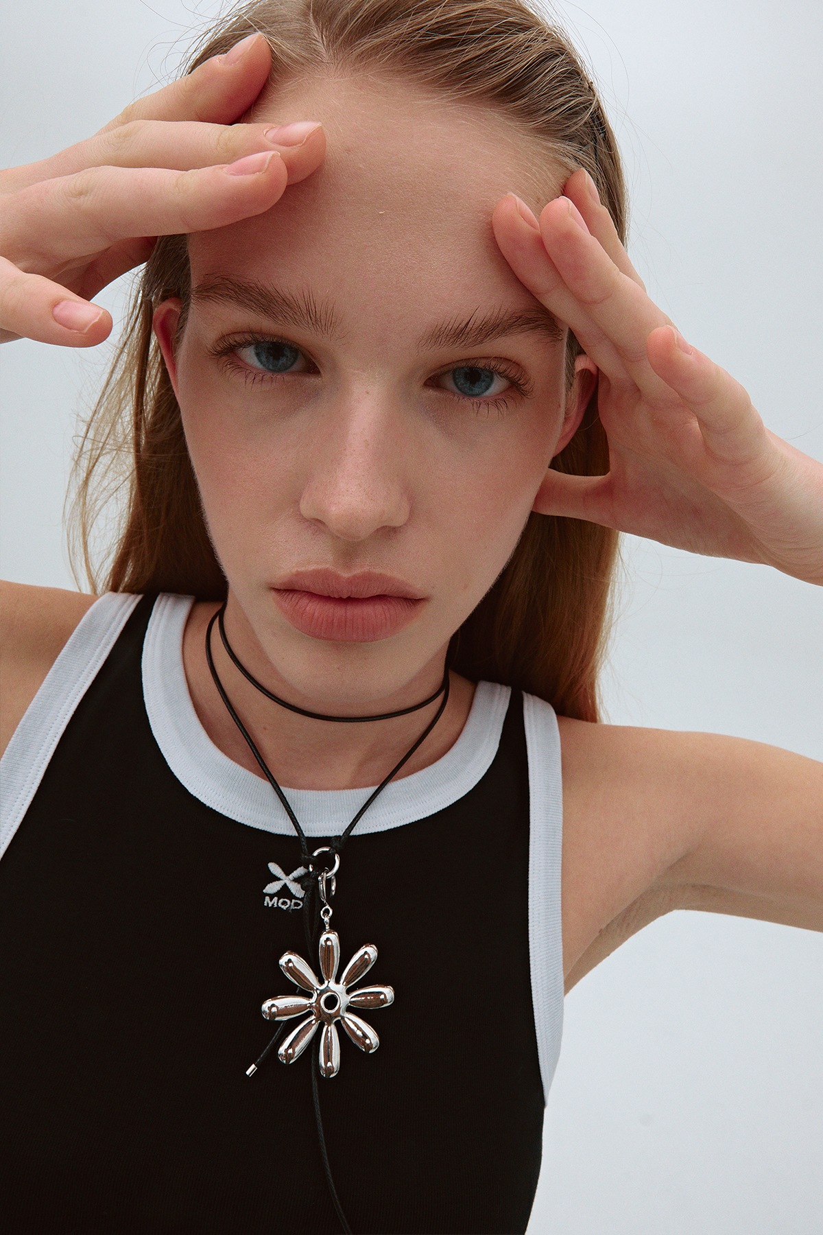 MONDAY EDITION MARDI X ME BLOOM DAISY KNOT NECKLACE