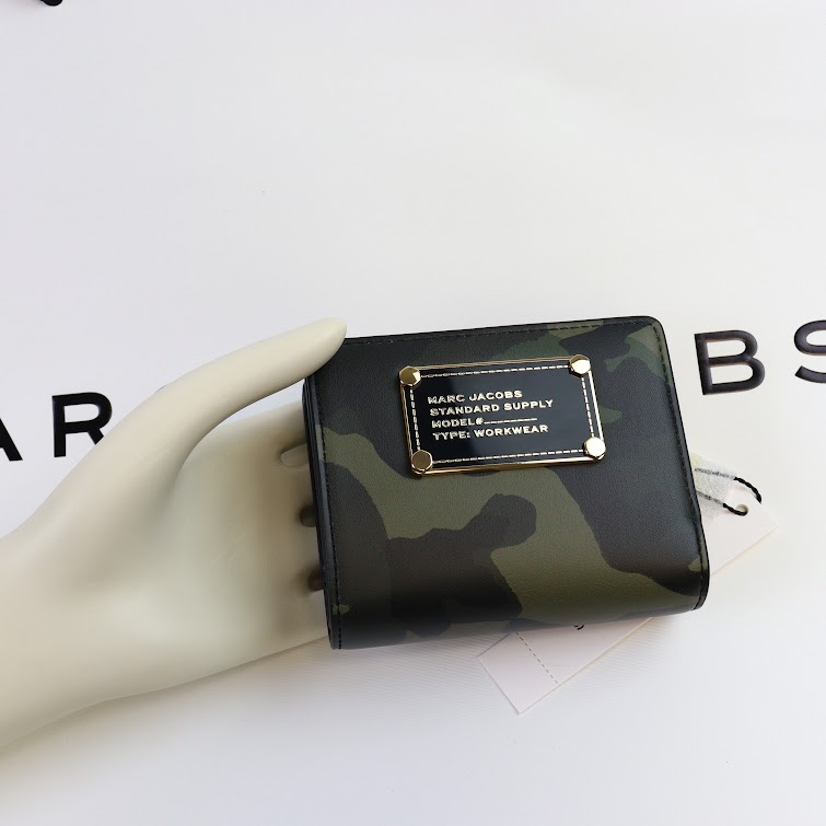 セール 二つ折り コンパクト ウォレット 4S5SMP004S02 正規品 USA直送 アウトレット【Original Wrapping】 セール 二つ折り コンパクト ウォレット 4S5SMP004S02 正規品 USA直送 アウトレット【Original Wrapping】