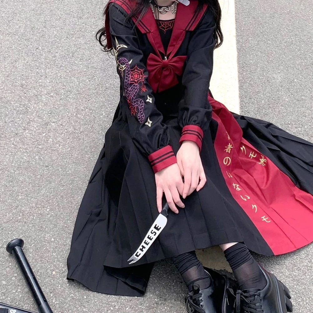 セクシーかわいいコスプレハロウィン衣装 仮装 赤 お化け 文化祭:サイ 女性 パーティー コスプレ 定番ヤンキー 姐ギャル セーラー服 コスプレ 体育祭 女子高生 スーツ 長袖/半袖 悪魔 化け物ロン