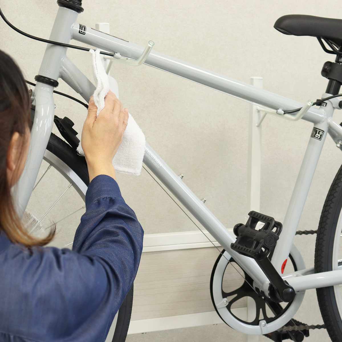 自転車スタンド 1台用 室内用 6段階高さ調整 サイクルスタンド ラック ディスプレイ 1台 転倒防止 盗難防止 室内 ブラックxブラウン ホワイトxホワイト 収納 棚 高さ調節 自転車スタンド 1台用 室内用 6段階高さ調整 サイクルスタンド ラック ディスプレイ 1台 転倒防止 盗難防止 室内 ブラックxブラウン ホワイトxホワイト 収納 棚 高さ調節