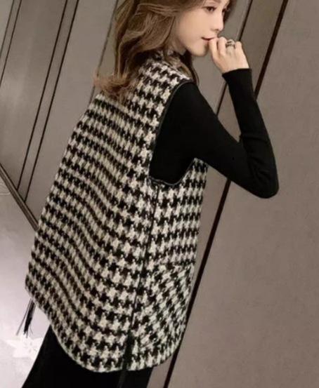 レディース ジャケット ベスト ウール ミドル丈 袖なし ノースリーブ Vネック 前開き ボタンなし 大人可愛い きれいめ カジュアル 上品 おしゃれ かっこいい レトロ こなれ感 個性的 クール レディース ジャケット ベスト ウール ミドル丈 袖なし ノースリーブ Vネック 前開き ボタンなし 大人可愛い きれいめ カジュアル 上品 おしゃれ かっこいい レトロ こなれ感 個性的 クール