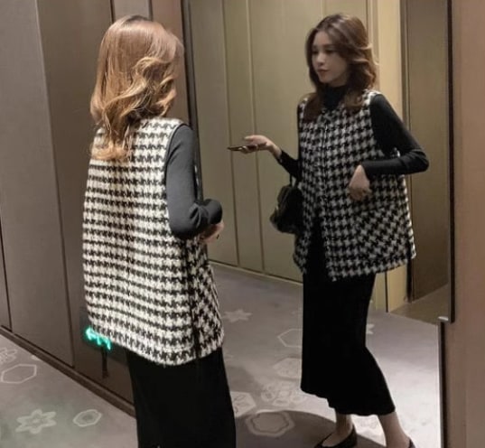 レディース ジャケット ベスト ウール ミドル丈 袖なし ノースリーブ Vネック 前開き ボタンなし 大人可愛い きれいめ カジュアル 上品 おしゃれ かっこいい レトロ こなれ感 個性的 クール レディース ジャケット ベスト ウール ミドル丈 袖なし ノースリーブ Vネック 前開き ボタンなし 大人可愛い きれいめ カジュアル 上品 おしゃれ かっこいい レトロ こなれ感 個性的 クール