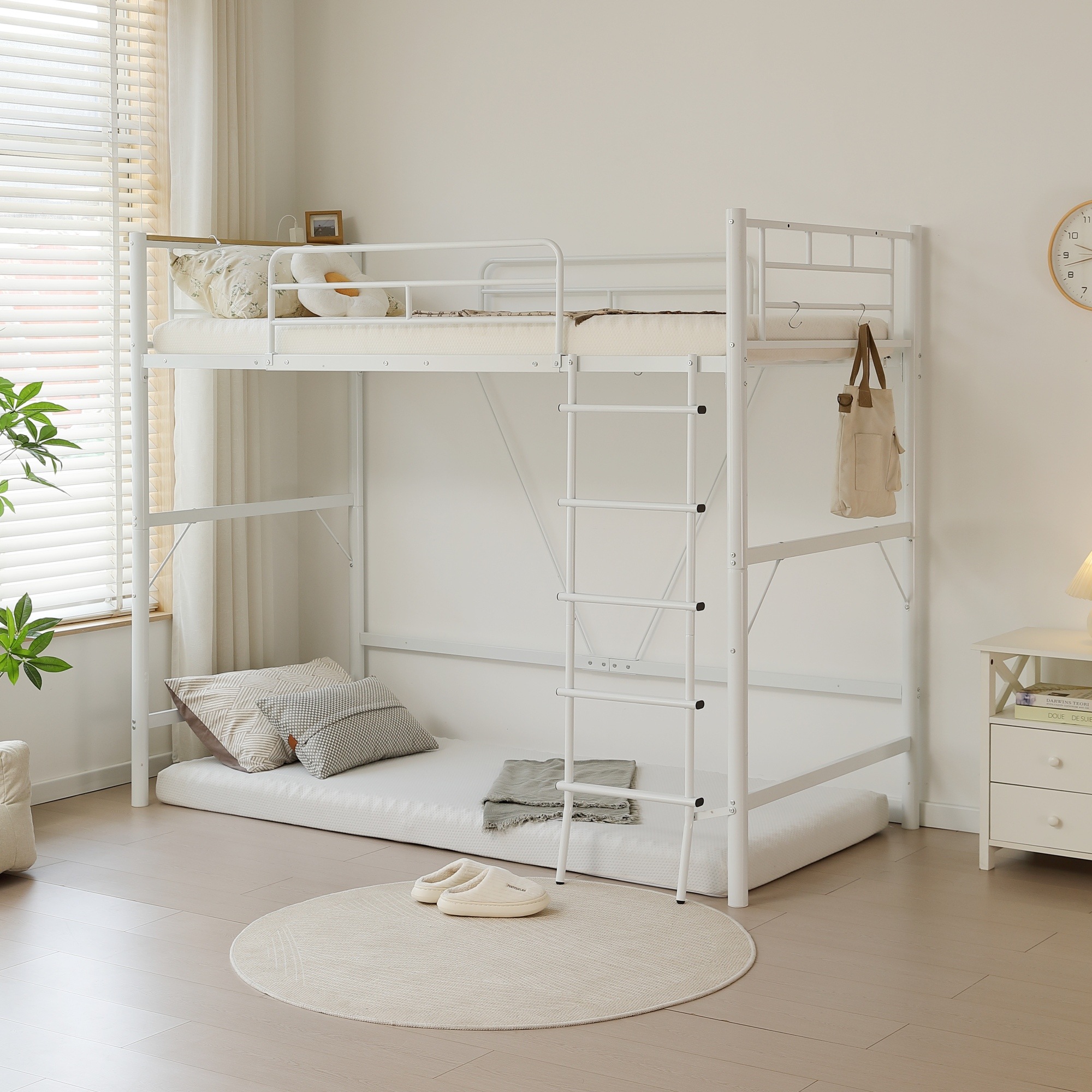 【国内発送】ロフトベッド パイプベッド シングル コンセント付き 宮 ロフト ベッド 北欧風 高さ170cm ロフト ベッド 大人用 二段ベッド 子供部屋 子供ベッド スチール 耐震 ベ 【国内発送】ロフトベッド パイプベッド シングル コンセント付き 宮 ロフト ベッド 北欧風 高さ170cm ロフト ベッド 大人用 二段ベッド 子供部屋 子供ベッド スチール 耐震 ベ