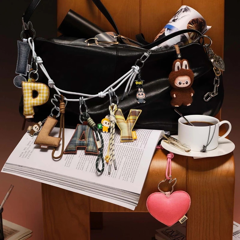 公式正規品POP MART ラブブ THE MONSTERS Pin for Love Letter Pendant(A-Z)漫画チャーム キーホルダー・ストラップ・ペンダント ブラインドボックス 公式正規品POP MART ラブブ THE MONSTERS Pin for Love Letter Pendant(A-Z)漫画チャーム キーホルダー・ストラップ・ペンダント ブラインドボックス